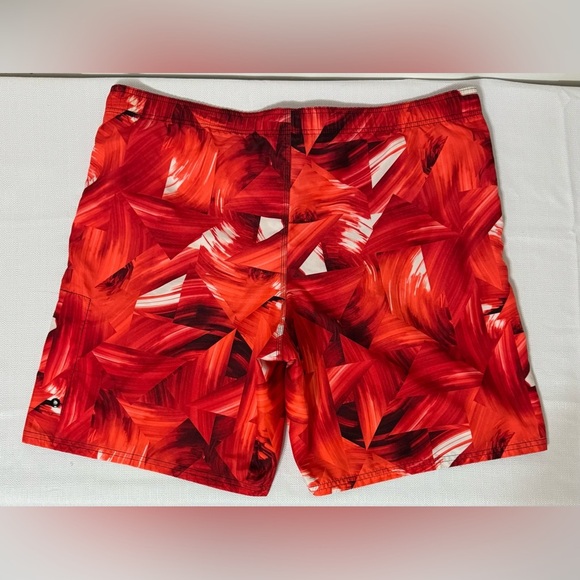 Nike Men’s Swim Trunks Board Shorts Red Black Abstract Size XL - Picture 2 of 13